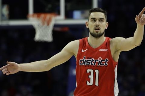 Washington Wizards' Tomas Satoransky in action during an NBA basketball game against the Philadelphia 76ers, Tuesday, Jan. 8, 2019, in Philadelphia. (AP Photo/Matt Slocum)