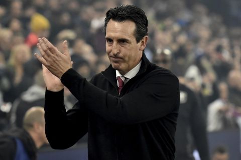 Aston Villa's head coach Unai Emery during the Champions League opening phase soccer match between Aston Villa and Bologna at the Villa Park in Birmingham, England, Tuesday, Oct. 22, 2024. (AP Photo/Rui Vieira)