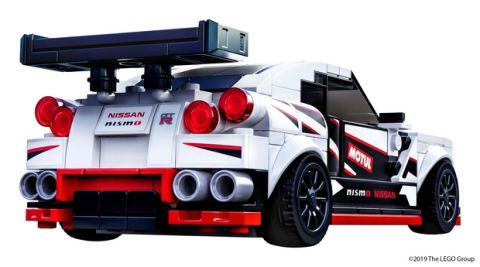 To Nissan GT-R NISMO και σε LEGO