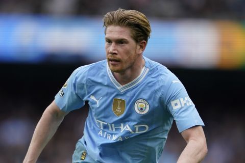 Manchester City's Kevin De Bruyne is in action during the English Premier League soccer match between Manchester City and Wolverhampton Wanderers at the Etihad Stadium in Manchester, England, Saturday, May 4, 2024. (AP Photo/Dave Thompson)