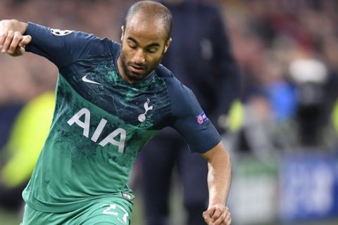 Tottenham's Lucas Moura controls the ball during the Champions League semifinal second leg soccer match between Ajax and Tottenham Hotspur at the Johan Cruyff ArenA in Amsterdam, Netherlands, Wednesday, May 8, 2019. (AP Photo/Martin Meissner)