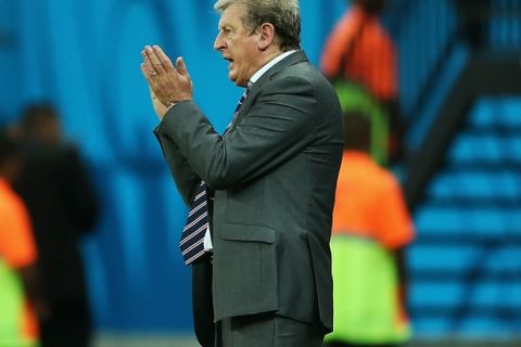 MANAUS, BRAZIL - JUNE 14:  Team manager Roy Hodgson of England gestures during the 2014 FIFA World Cup Brazil Group D match between England and Italy at Arena Amazonia on June 14, 2014 in Manaus, Brazil.  (Photo by Richard Heathcote/Getty Images)