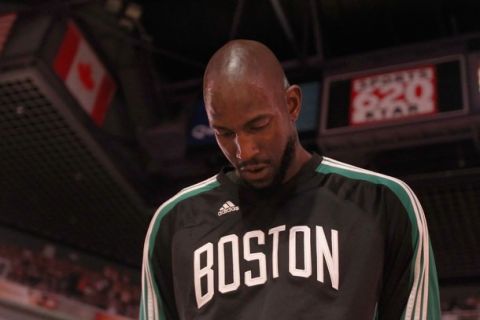 PHOENIX, AZ - JANUARY 28:  Kevin Garnett #5 of the Boston Celtics before the NBA game against the Phoenix Suns at US Airways Center on January 28, 2011 in Phoenix, Arizona. The Suns defeated the Celtics 88-71. NOTE TO USER: User expressly acknowledges and agrees that, by downloading and or using this photograph, User is consenting to the terms and conditions of the Getty Images License Agreement.  (Photo by Christian Petersen/Getty Images)