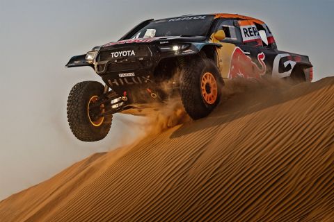 Toyota GR DKR Hilux Evo_Dakar 2025