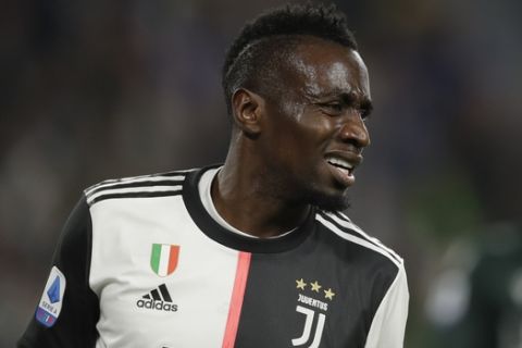 Juventus' Blaise Matuidi grimaces during a Serie A soccer match between Juventus and Bologna, at the Allianz stadium in Turin, Italy, Saturday, Oct.19, 2019. (AP Photo/Luca Bruno)