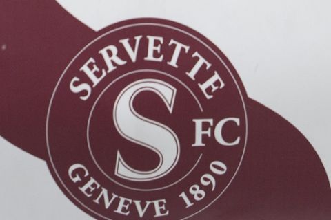 Majid Pishyar, left, President of Servette FC, and Portuguese Joao Alves, right, new head coach of the Swiss soccer team Servette FC, answer journalist's questions, after a training session at the Balexert stadium in Geneva, Switzerland, Wednesday, Oct. 7, 2009. (AP Photo/Keystone/Salvatore Di Nolfi)