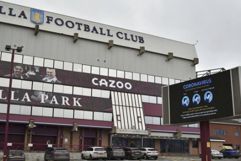 Το Villa Park της Άστον Βίλα στο Μπέρμπιγχαμ με μήνυμα για τον κορονοϊό.