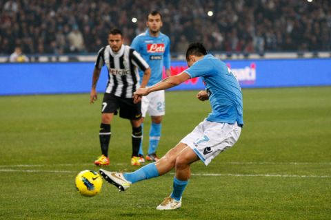 Napoli's Marek Hamsik scores a penalty during the Italian Serie A football match SSC Napoli versus FC Juventus in San Paolo Stadium in Napoli on November 29, 2011. AFP PHOTO / Carlo Hermann (Photo credit should read CARLO HERMANN/AFP/Getty Images)