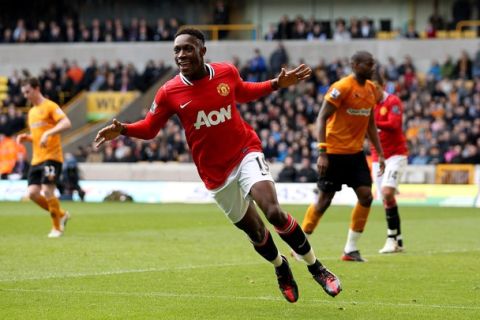 WOLVERHAMPTON, ENGLAND - MARCH 18:  Danny Welbeck of Manchester United celebrates after scoring their third goal during the Barclays Premier League Match between Wolverhampton Wanderers and Manchester United at Molineux on March 18, 2012 in Wolverhampton, England.  (Photo by Scott Heavey/Getty Images)