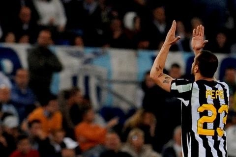 Juventus' midfielder Simone Pepe celebrates after scoring against Lazio during their Serie A football match at Olympic stadium in Rome on May 2, 2011. AFP PHOTO / TIZIANA FABI (Photo credit should read TIZIANA FABI/AFP/Getty Images)