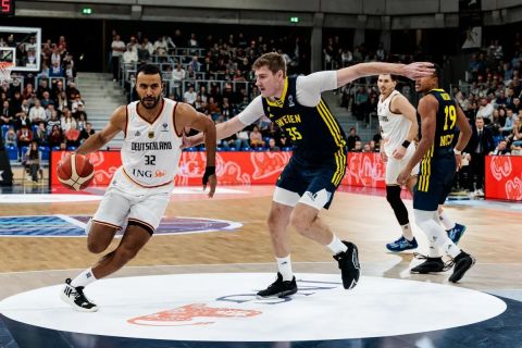 Προκριματικά EuroBasket 2025: Η Γερμανία επικράτησε άνετα της Σουηδίας με μπροστάρη τον Τίμαν και ανέβηκε στο 2-2