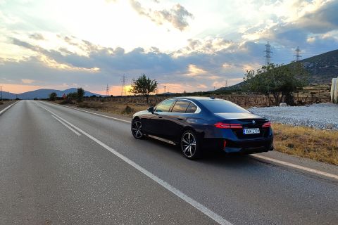 Δοκιμή BMW 520d Sport24Auto