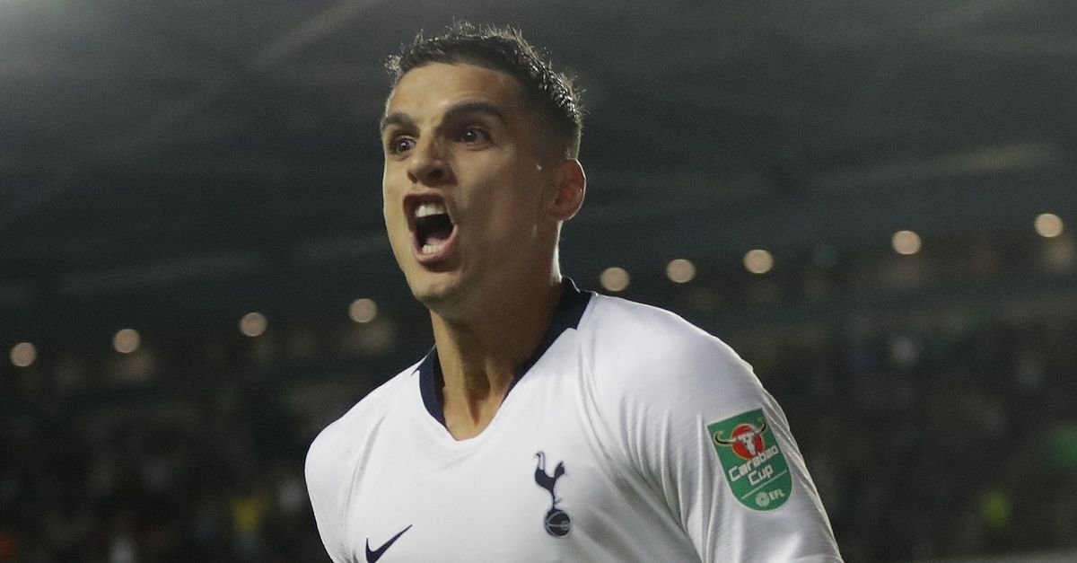 Pereira came, Quita was announced, and Lamela launched the game.