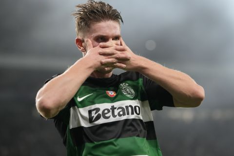 Sporting's Viktor Gyoekeres celebrates after scoring during the UEFA Champions League opening phase match between Sporting and Manchester City in Lisbon, Portugal, Tuesday, November 5, 2024. (AP Photo/Armando Franca)