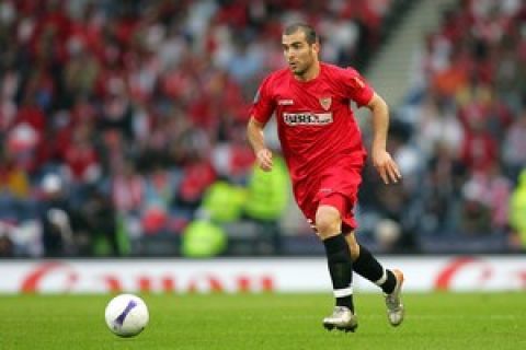 firo
Fussball                                16.05.2007
Fu§ball UEFA CUP Finale      Saison 2006/2007
FC Sevilla - Espanyol Barcelona ,  5:3 nach Elfmeter
Einzelaktion von Enzo Maresca , Sevilla
copyright by firo sportphoto:
Pfefferackerstr. 2aÊ
45894 Gelsenkirchen
www.firosportphoto.de
mail@firosportphoto.de
(Volksbank Bochum-Witten)
BLZ.: 430 601 29
Kt. Nr.: 341 117 100
Tel:Ê 0209 - 9304402
Fax:Ê 0209 - 9304443