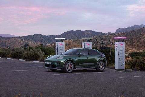 Porsche Macan EV