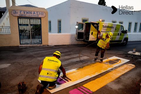 Το Safe Roads project της Hellas Direct ταξίδεψε στην Κάλυμνο κι έβαψε διαβάσεις στα σχολεία του νησιού