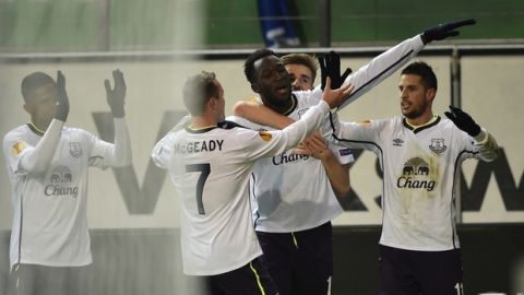 WOLFSBURG, GERMANY - NOVEMBER 27:  Romelu Lukaku of Everton celebrates scoring the opening goal during the UEFA Europa League match between VfL Wolfsburg and Everton FC  at the Volkswagen Arena on November 27, 2014 in Wolfsburg, Germany.  (Photo by Stuart Franklin/Bongarts/Getty Images)