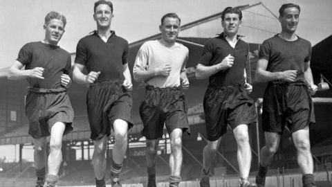 Chelsea's Scottish contingent (l-r) Jimmy Bowie, John Harris, Sid Bathgate, Alexander White and Tommy Walker in training.