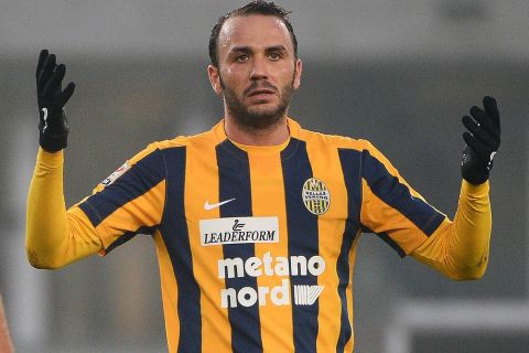 Giampaolo Pazzini of Hellas Verona reacts during Italian Serie A soccer match between Hellas Verona and Palermo at Bentegodi stadium in Verona, 10 January 2016. ANSA/FILIPPO VENEZIA