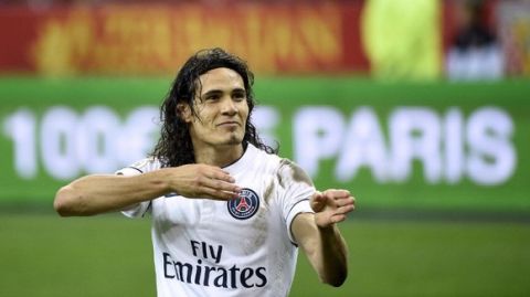 Paris Saint-Germain's Uruguyan forward Edinson Cavani gestures  during the French L1 football match between Paris Saint-Germain (PSG) and Lens (RCL) on October 17, 2014 at the Stade de France in Saint-Denis, north of Paris. AFP PHOTO / MARTIN BUREAU