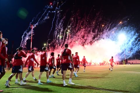 Οι οπαδοί του Ολυμπιακού στην προπόνηση της ομάδας ενόψει Παναθηναϊκού | 4 Νοεμβρίου 2022