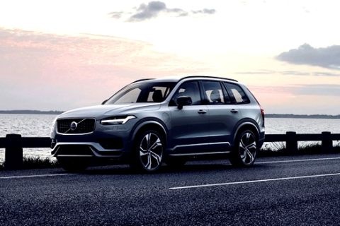 The refreshed Volvo XC90 R-Design T8 Twin Engine in Thunder Grey