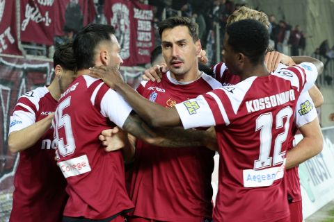 ΑΕΛ - Νίκη Βόλου 3-0: Δεν βλέπει κανέναν, δύο λεπτά ήταν αρκετά για να πάρει τη 12η νίκη της στο πρωτάθλημα