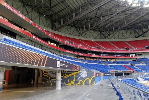 Ολυμπιακός: Αυτό είναι το επιβλητικό Groupama Stadium που θα φιλοξενήσει το μεγάλο ματς των ερυθρόλευκων