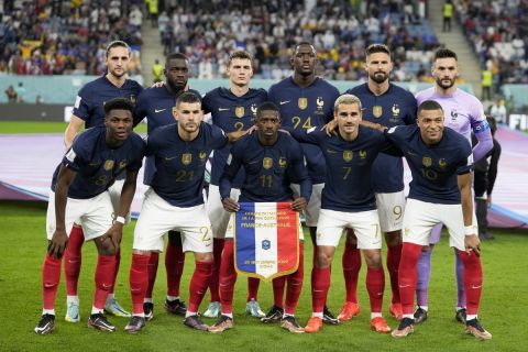 France players pose before the World Cup group D soccer match between France and Australia, at the Al Janoub Stadium in Al Wakrah, Qatar, Tuesday, Nov. 22, 2022. (AP Photo/Thanassis Stavrakis)