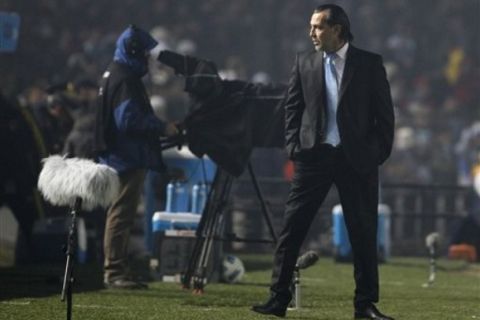 Argentina's coach Sergio Batista during a Group A Copa America soccer match against Colombia in Santa Fe, Argentina, Wednesday July 6, 2011. (AP Photo/Fernando Vergara)