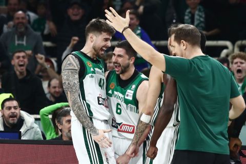 Παναθηναϊκός AKTOR: Το απίθανο buzzer-beater τρίποντο του Δημήτρη Μωραΐτη πίσω από το κέντρο