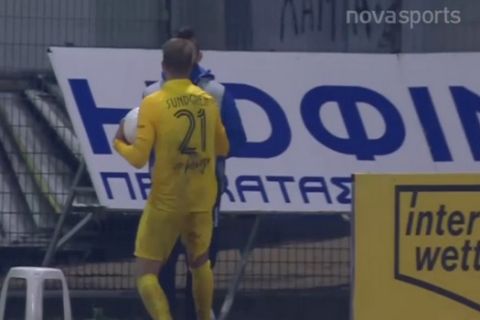 Το σπρώξιμο του Σούντγκρεν στο ball boy στο Λαμία - Άρης