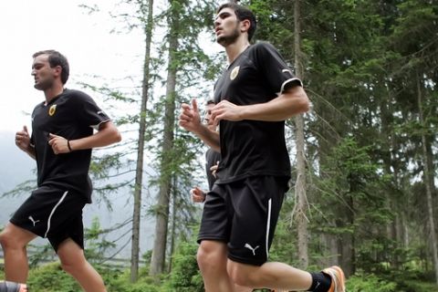 Θέλει μικρότερο ρόστερ ο Χιμένεθ