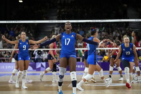 Myriam Sylla of Italy celebrates during a gold medal women's volleyball match between the United States of America and Italy at the 2024 Summer Olympics, Sunday, Aug. 11, 2024, in Paris, France. (AP Photo/Alessandra Tarantino)