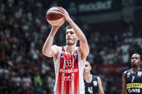 Ο Φίλιπ Πετρούσεβ κάνει all-in για το όνειρο του NBA με τους Φιλαντέλφια Σίξερς