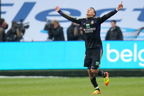 Anderlecht's Matias Suarez celebrates after scoring during the Jupiler Pro League match between RSCA Anderlecht and Club Brugge, in Anderlecht, on January 15, 2012, on the 20th day of the Belgian football championship. AFP PHOTO/BELGA/VIRGINIE LEFOUR    -Belgium Out- (Photo credit should read VIRGINIE LEFOUR/AFP/Getty Images)