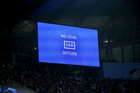 Euro 2024: Κατηγορείται η UEFA για σφετερισμό μίας τεχνολογίας του VAR, πιθανή η εξαίρεσή της από την διοργάνωση