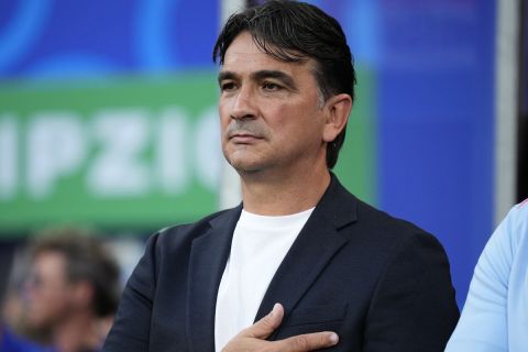 Croatia's head coach Zlatko Dalic stands prior to the start of a Group B match between Croatia and Italy at the Euro 2024 soccer tournament in Leipzig, Germany, Monday, June 24, 2024. (AP Photo/Ebrahim Noroozi)