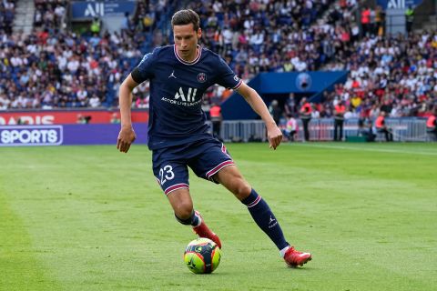 PSG's Julian Draxler controls the ball during the French League One soccer match between Paris Saint-Germain and Clermont at the Parc des Princes stadium in Paris, France, Saturday, Sept. 11, 2021. (AP Photo/Michel Euler)