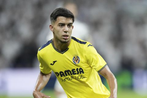 Villareal's Ilias Akhomach during the La Liga soccer match between Real Madrid and Villareal in Madrid, Spain, on Saturday, Oct. 5, 2024. (AP Photo/Bernat Armangue)