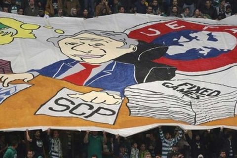 Ευρηματικό πανό της Σπόρτινγκ κατά της UEFA!