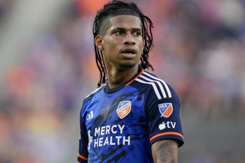 FC Cincinnati midfielder Marco Angulo plays during an MLS soccer match against Toronto FC Wednesday, June 21, 2023, in Cincinnati. (AP Photo/Jeff Dean)