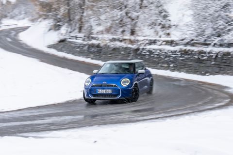 Mini Cooper SE Winter