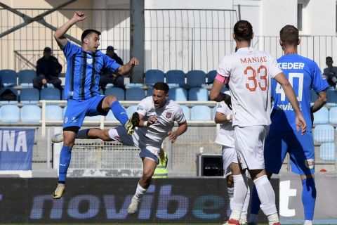 ΠΑΣ Γιάννινα - Διαγόρας 2-1: Ο Νικολιάς λύτρωσε τους Ηπειρώτες των 10 παικτών, τα δοκάρια σταμάτησαν τους Ροδίτες