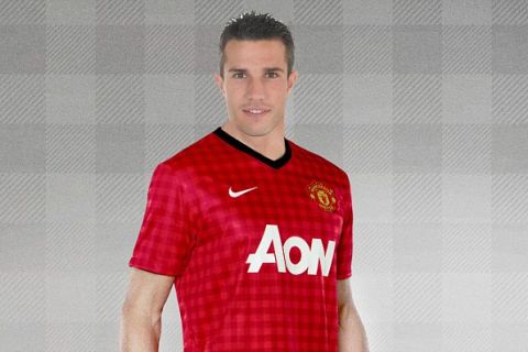 Robiv Van Persie MOCKED up in Manchester Unitd shirt