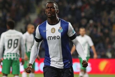 ANDEBOL - durante o jogo FC Porto - Benfica, referente a 14 Jornada do Campeonato Nacional. Pavilhao Dragao Caixa. Sabado, 8 de Dezembro de 2012. (ASF/PAULO ESTEVES)