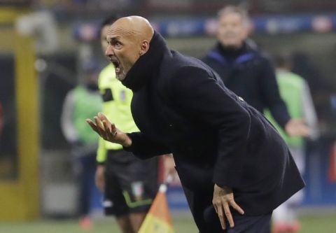 Inter Milan coach Luciano Spalletti shouts during a Serie A soccer match between Inter Milan and Bologna, at the San Siro stadium in Milan, Italy, Sunday, Feb. 3, 2019. (AP Photo/Luca Bruno)