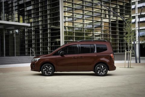 Έρχεται το Nissan Townstar, φεύγει το NV200