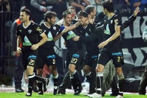 Με 4-3-3 αλλά χωρίς Κοντρέρας